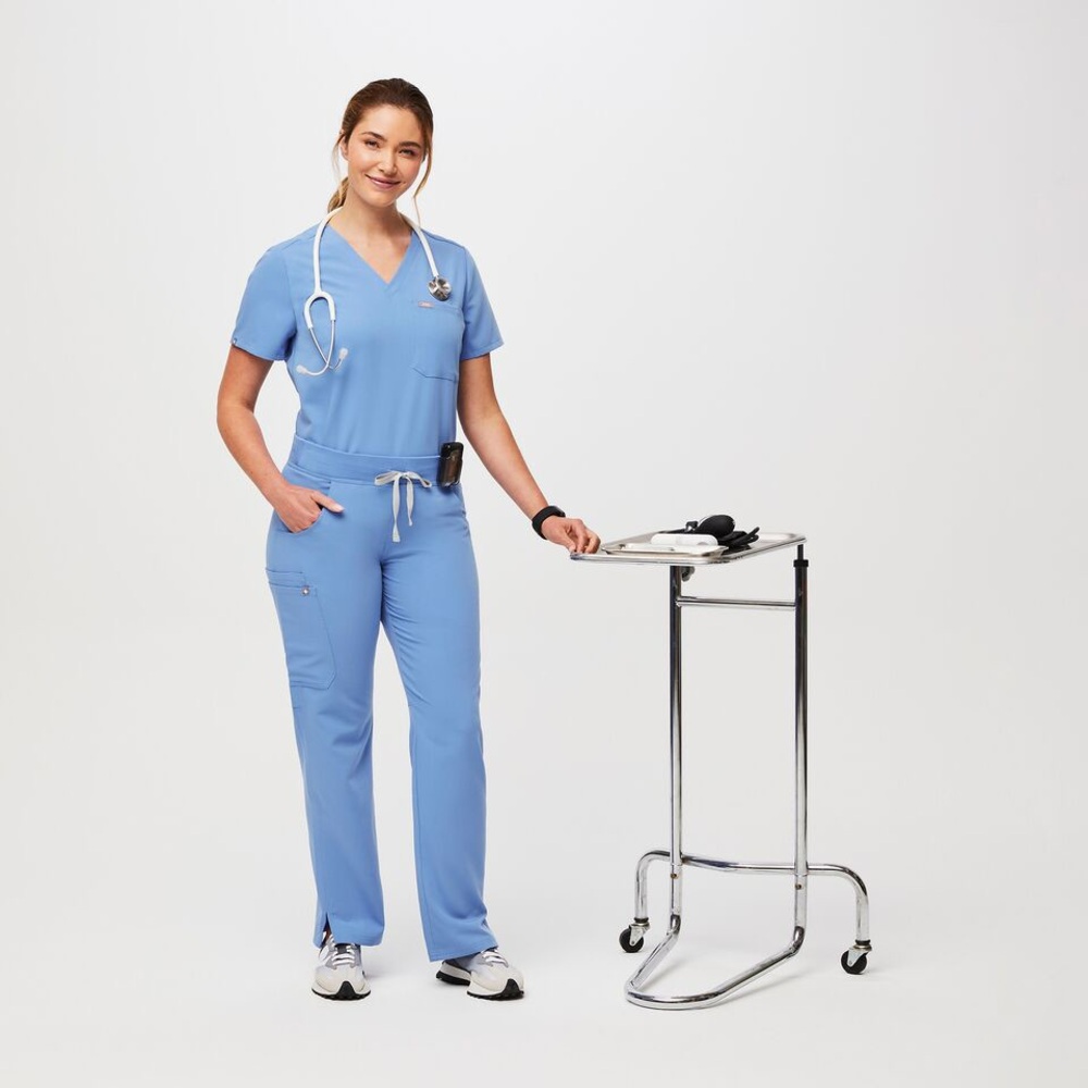 Figs Light Blue Women's Scrub Set